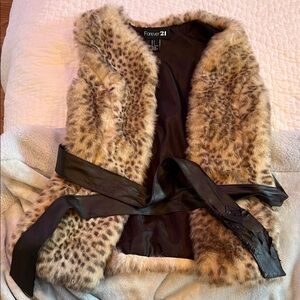 Forever 21 Leopard Print Faux Fur Vest